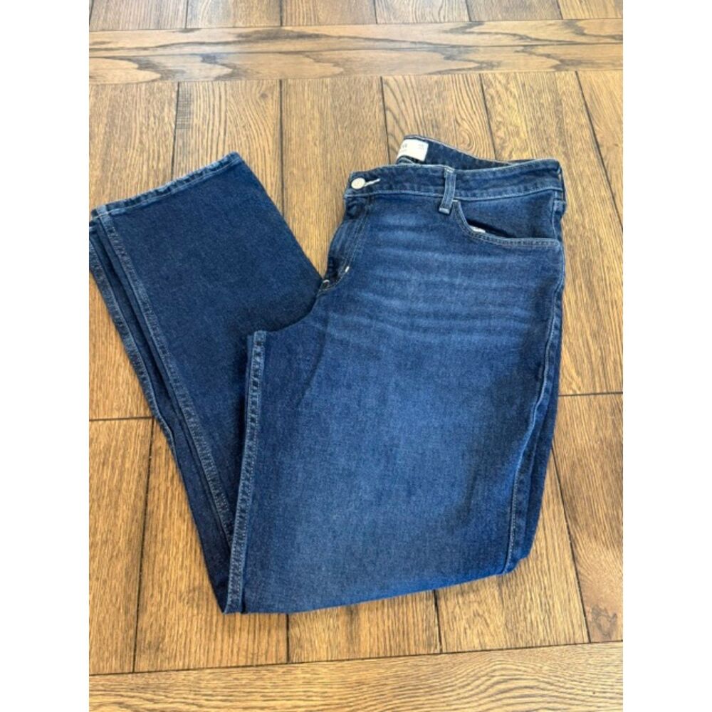 Hollister High-Rise Straight Jeans – Long – Dark Wash - Picture 2 of 5